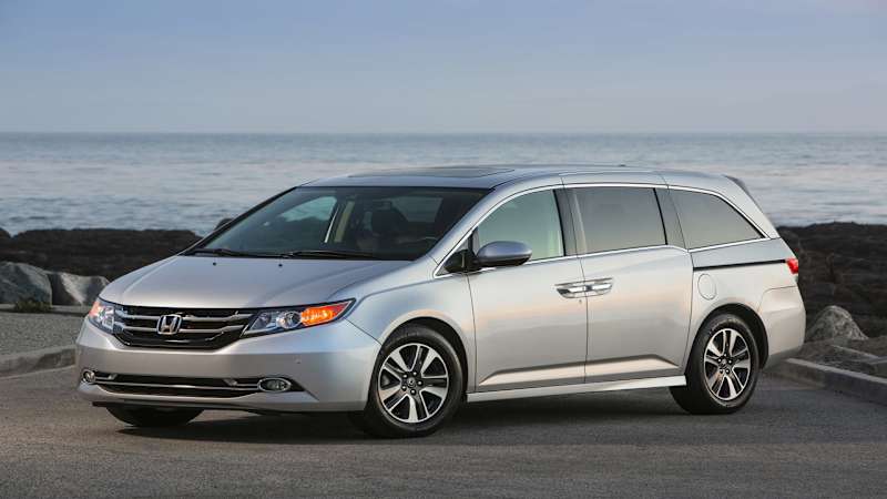 Honda recalls 800,000 Odyssey minivans, issues stop-sale